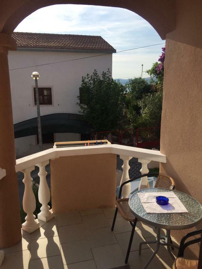 Villa Kartelo Trogir Exterior photo