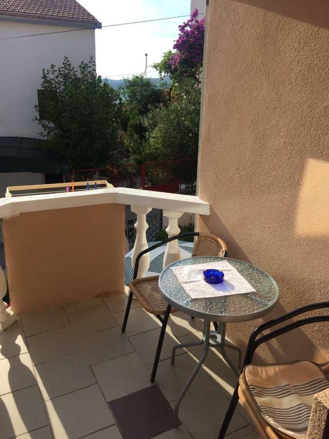 Villa Kartelo Trogir Exterior photo